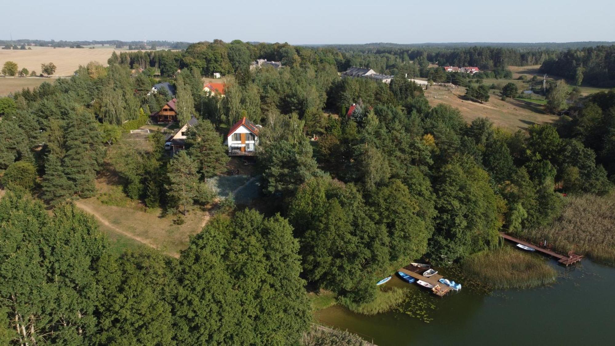Dom Nad Jeziorem Gaja House Jadamowo Exterior photo